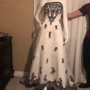 David’s bridal wedding dress 💕